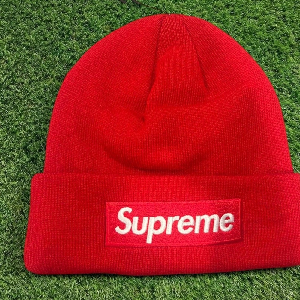 Supreme Red Box Logo Cuffed Beanie